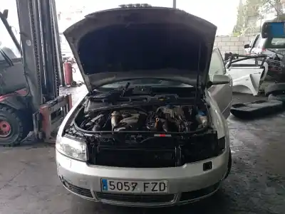 Veículo de Sucata AUDI A4 AVANT (8E) 1.9 TDI (96kW) do ano 2008 alimentado AWX