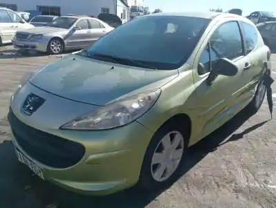 Vehicul casat peugeot 207 confort al anului 2006 alimentat kfv