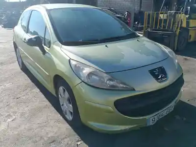 Vehicul casat PEUGEOT 207 Confort al anului 2006 alimentat KFV