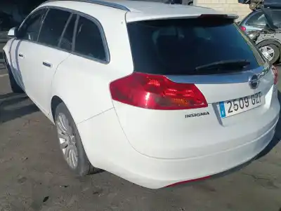 Veículo de Sucata opel insignia sports tourer cosmo do ano 2010 alimentado a20dth