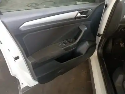 Veículo de Sucata volkswagen troc advance do ano 2022 alimentado 