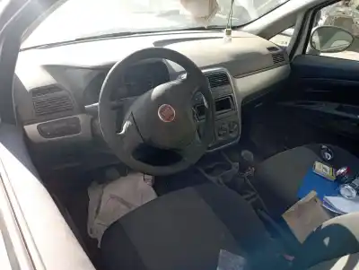 Verschrottungsfahrzeug FIAT PUNTO (EVO) (199) Dynamic des Jahres 0 angetrieben 