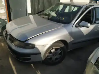 Véhicule à la ferraille seat leon (1m1) signo de l'année 0 alimenté asv