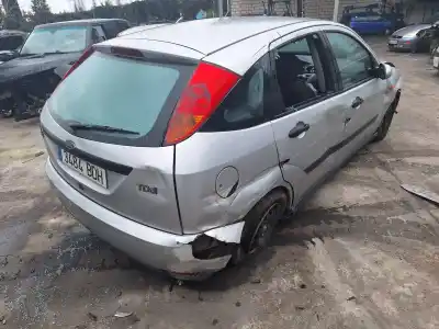 Véhicule à la ferraille ford focus berlina (cak) ambiente de l'année 0 alimenté c9db