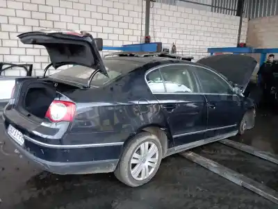 Veículo de Sucata volkswagen passat berlina (3c2) highline do ano 0 alimentado bkp