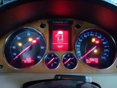 Veículo de Sucata volkswagen passat berlina (3c2) highline do ano 0 alimentado bkp