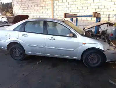 Veículo de Sucata ford focus berlina (cak) ambiente do ano 0 alimentado ffda