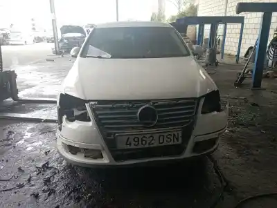 Veículo de Sucata volkswagen passat berlina (3c2) highline do ano 0 alimentado bkp