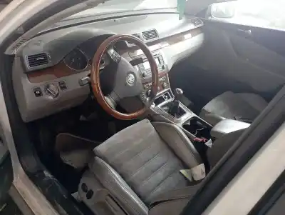 Veículo de Sucata volkswagen passat berlina (3c2) highline do ano 0 alimentado bkp