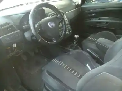 Veicolo di demolizione fiat punto (evo) (199) dynamic dell'anno 2009 alimentato 199a3000