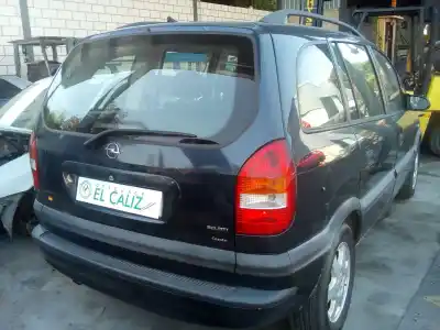 Vehicul casat opel zafira a zafira a al anului 2002 alimentat 