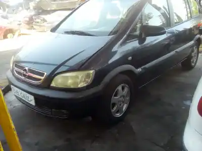 Vehicul casat opel zafira a zafira a al anului 2002 alimentat 