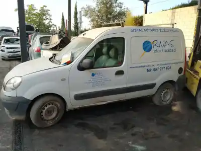 Veicolo di demolizione renault kangoo authentique dell'anno 2008 alimentato k9k800
