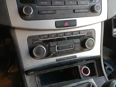 Véhicule à la ferraille volkswagen passat variant (365) advance 4motion bluemotion de l'année 0 alimenté cffb