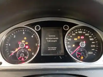 Véhicule à la ferraille volkswagen passat variant (365) advance 4motion bluemotion de l'année 0 alimenté cffb