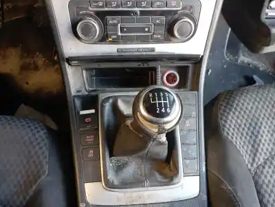 Veículo de Sucata volkswagen passat variant (365) advance 4motion bluemotion do ano 0 alimentado cffb