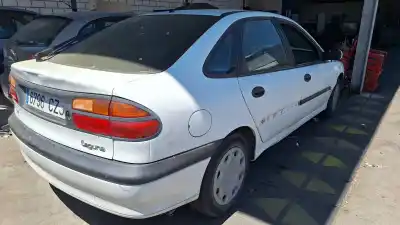 Vehicul casat renault laguna (b56) 1.6 16v rt al anului 0 alimentat k4m720