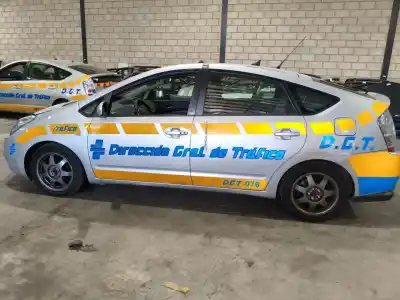 Здавання транспортного засобу toyota prius nhw20 sol року 0 потужний 1nzee