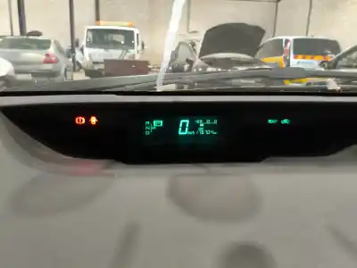Здавання транспортного засобу toyota prius nhw20 sol року 0 потужний 1nzee
