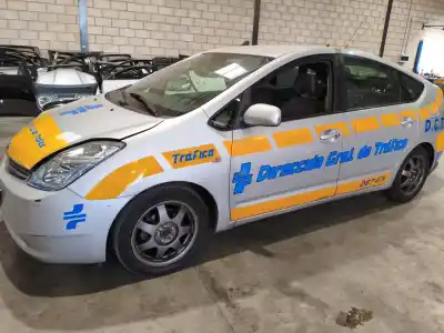 Здавання транспортного засобу toyota prius nhw20 sol року 0 потужний 1nzee