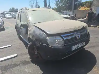 Véhicule à la ferraille dacia duster ambiance 4x2 de l'année 0 alimenté k9k894