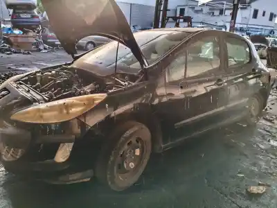 Verschrottungsfahrzeug PEUGEOT 308  des Jahres 0 angetrieben 9HZ
