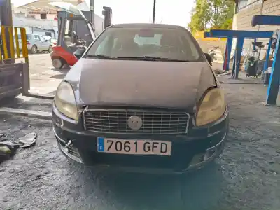 Véhicule à la ferraille FIAT LINEA (323_, 110_)  de l'année 0 alimenté 198A4000