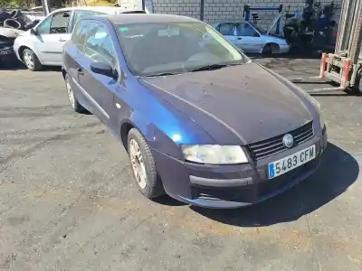 Véhicule à la ferraille fiat stilo (192) 1.9 jtd / 1.9 jtd 115 active de l'année 0 alimenté 