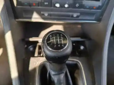 Véhicule à la ferraille audi a4 b7 avant (8ed) 2.0 tdi 16v de l'année 0 alimenté blb