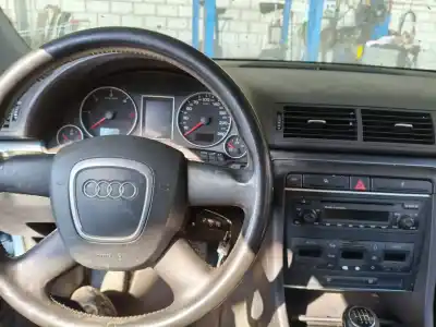 Здавання транспортного засобу audi a4 b7 avant (8ed) 2.0 tdi 16v року 0 потужний blb