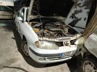 Здавання транспортного засобу RENAULT MEGANE I CLASSIC (LA0/1_)  року 0 потужний F8Q620