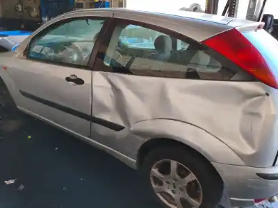 Veículo de Sucata ford focus berlina (cak) ambiente do ano 0 alimentado ffda