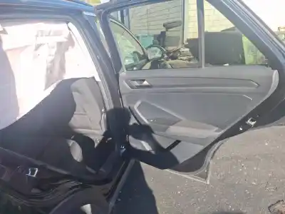 Veículo de Sucata volkswagen troc d11 rline do ano 0 alimentado 