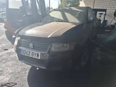 Veículo de Sucata FIAT STILO (192) 1.9 JTD / 1.9 JTD 115 Active do ano 0 alimentado 