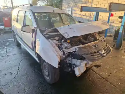 Veicolo di demolizione dacia logan mcv ii laureate dell'anno 0 alimentato 