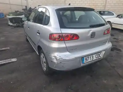 Véhicule à la ferraille seat ibiza 6l1 cool de l'année 0 alimenté 