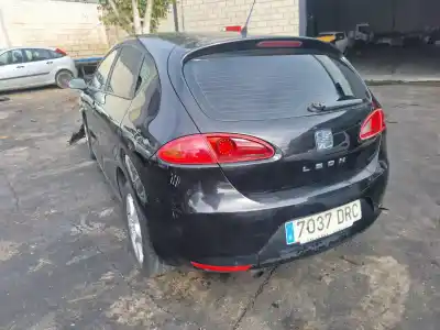 Veículo de Sucata SEAT LEON 1P1 Reference do ano 0 alimentado 