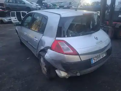 Verschrottungsfahrzeug renault megane ii classic berlina confort authentique des jahres 0 angetrieben 