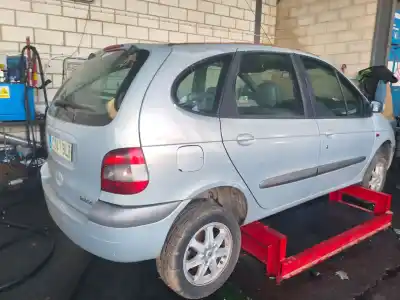 Sloopvoertuig renault scenic (ja..) 1.9 dci authentique 102 cv / 75 kw van het jaar 0 aangedreven 