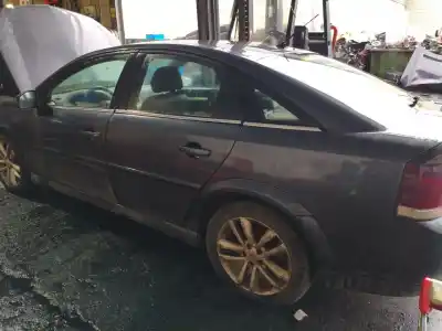 Véhicule à la ferraille opel vectra c berlina 2.0 dti de l'année 0 alimenté 