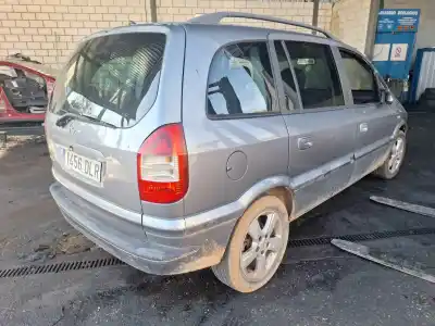 Vehicul casat opel zafira a zafira a al anului 0 alimentat 