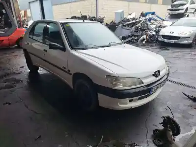 Vehicul casat peugeot 306 berlina 3/4/5 puertas (s2) boulebard al anului 0 alimentat 