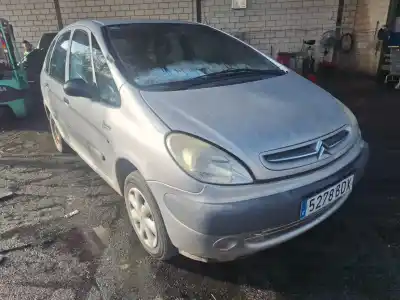 Vehicul casat CITROEN XSARA PICASSO  al anului 0 alimentat 