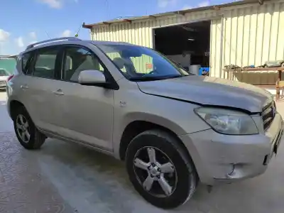 Veículo de Sucata TOYOTA RAV 4 (A3) 2.2 Turbodiesel CAT do ano 2005 alimentado 2ADFTV