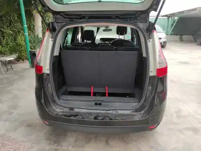 Veículo de Sucata renault scenic iii 1.5 dci diesel fap do ano 2015 alimentado 