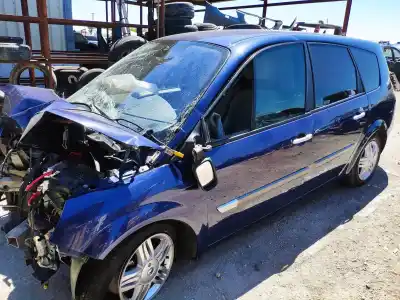Scrapping Vehicle RENAULT SCENIC II Grand Confort Expression of the year 2005 powered F9Q812