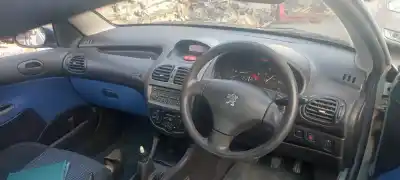 Veicolo di demolizione peugeot 206 cc 1.6 16v cat dell'anno 2002 alimentato nfutu5jp4
