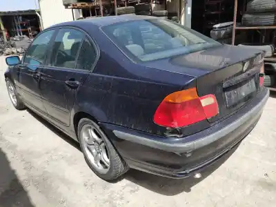 Veículo de Sucata bmw serie 3 berlina (e46) 320d do ano 2000 alimentado m47204d1