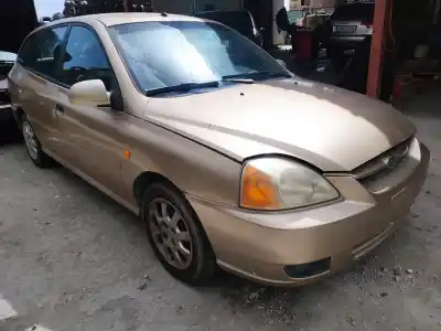 Veículo de Sucata KIA RIO LS Berlina do ano 2002 alimentado A3E