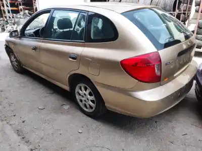 Verschrottungsfahrzeug kia rio ls berlina des jahres 2002 angetrieben a3e